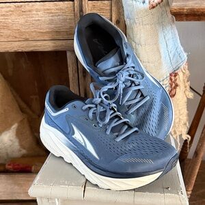 Altra Men's Navy Athletic Shoes